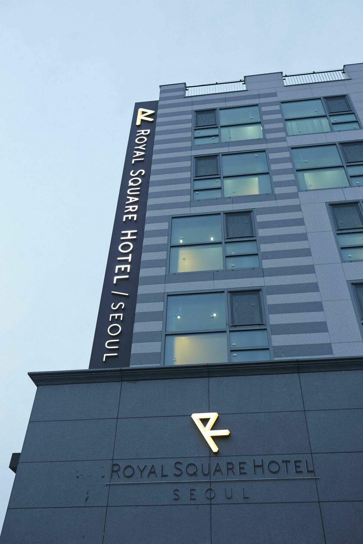 Royal Square 3*