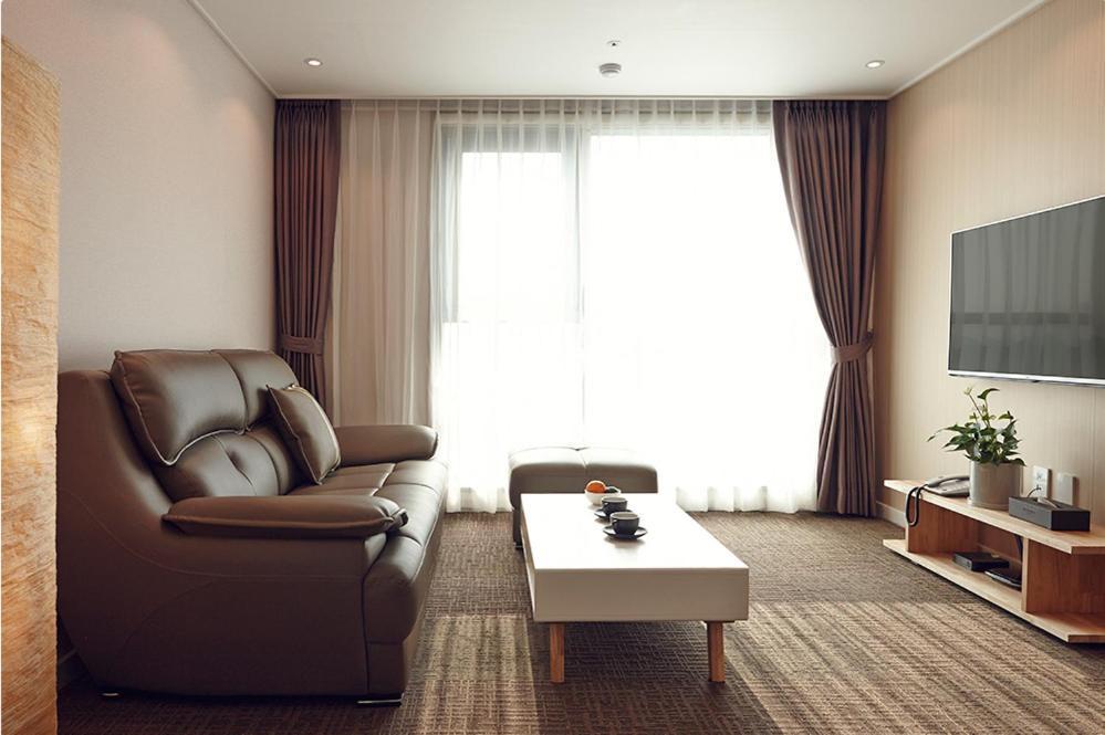Hotel Royal Square 3*