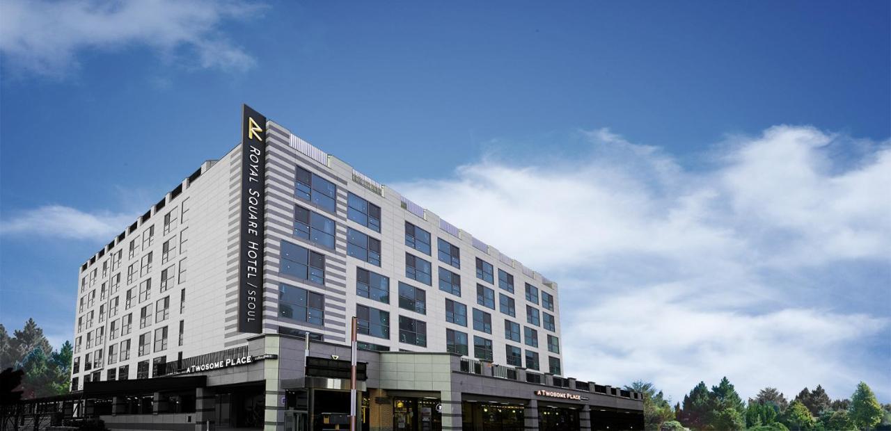Royal Square Hotel